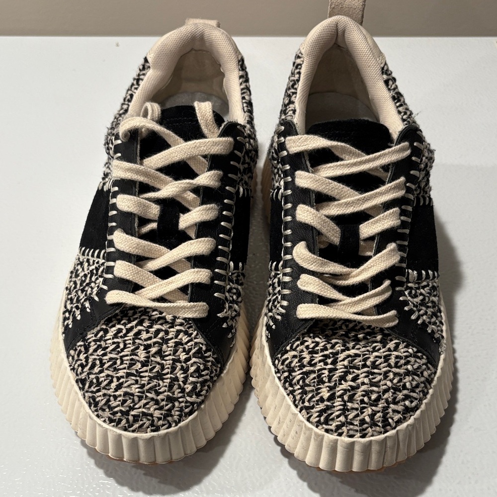Dolce Vita  Dolley  Women’s Sneakers NWOT